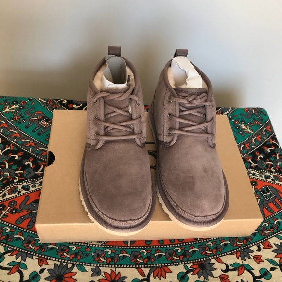 🌫Neumel Stormy grey Bootie 🌫 NWT